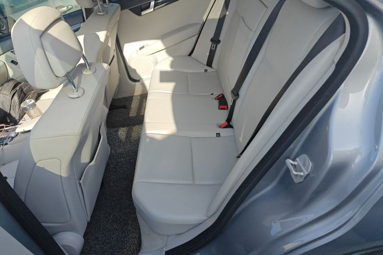 Used Mercedes-Benz C-Class 2013 C 180 Classic Grand Edition
