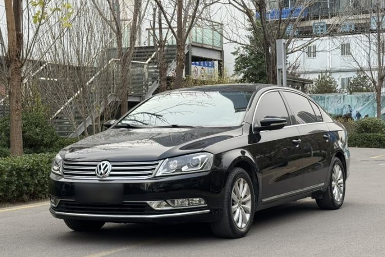 Used Volkswagen Magotan 2015 Facelift 1.8TSI Luxury Model
