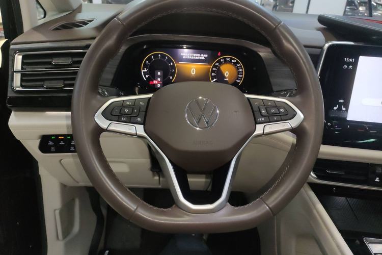 Used Volkswagen Viloran 2023 380TSI Prestige Edition