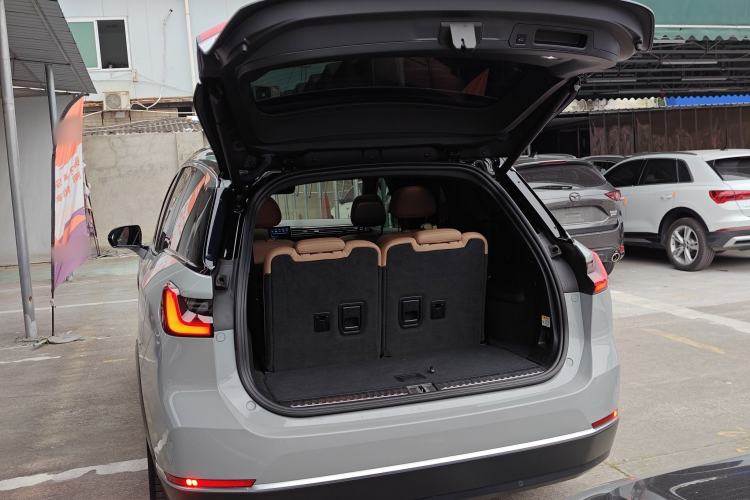 Used Nio ES8 2020 415 km Range 6-Seater Version
