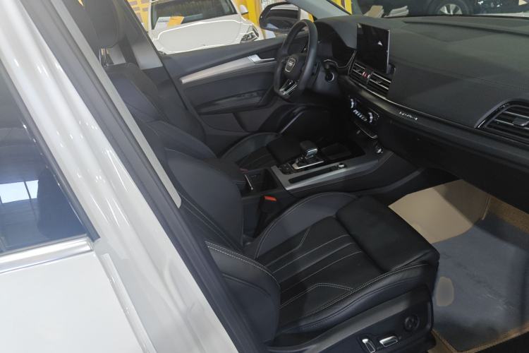 Used Audi Q5L 2024 40 TFSI Fashion Dynamic Model
