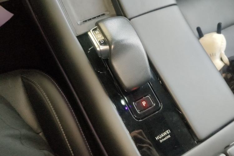 Used Hima AITO M5 2022 Extended-Range Four-Wheel Drive Performance Version
