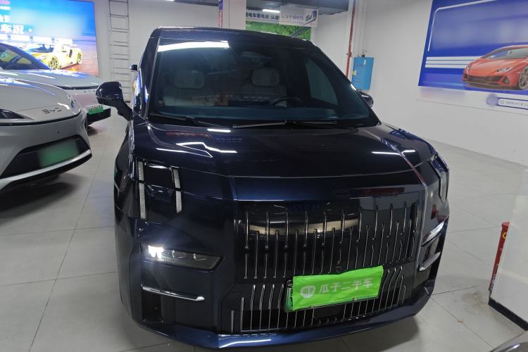 Used Zeekr 009 2022 WE Edition
