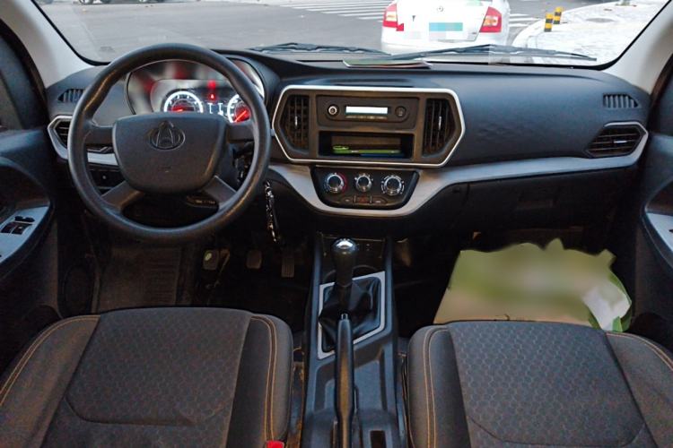 Used Chana Ruixing M60 2023 1.5L GDI Comfort-Class Passenger Vehicle 6/7 Seats
