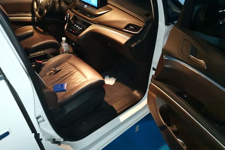 Used Buick GL8 2022 Land Business Class 652T Luxury Model
