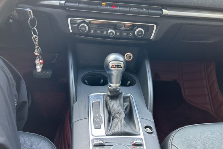 Used Audi A3 2015 Sportback 35 TFSI Millionth Anniversary Comfort Model
