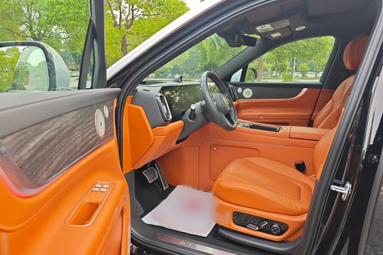 Used Hima AITO M9 2024 All-Electric Ultra Version 100 kWh 6-Seater Model
