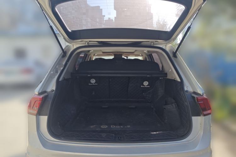 Used Volkswagen Tiguan L 2019 Updated Version 330TSI Automatic Two-Wheel Drive Panoramic Comfort Edition China VI Standard
