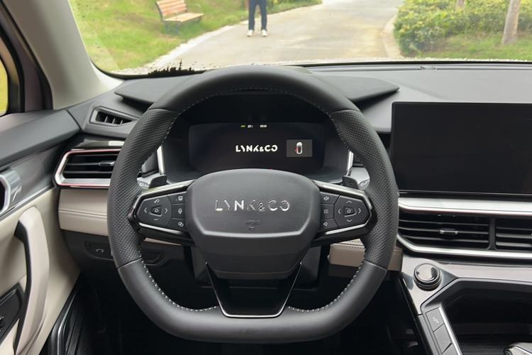 Used Lynk & Co 06 2023 Remix 1.5T Shero