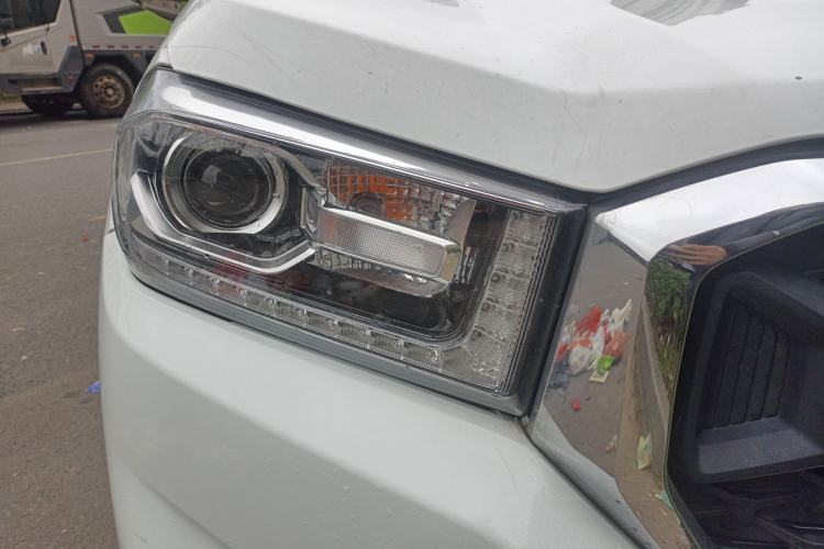 Used SAIC MAXUS T70 2021 2.0T Diesel Automatic 4x4 Elite Version with Long Bed and High Ground Clearance