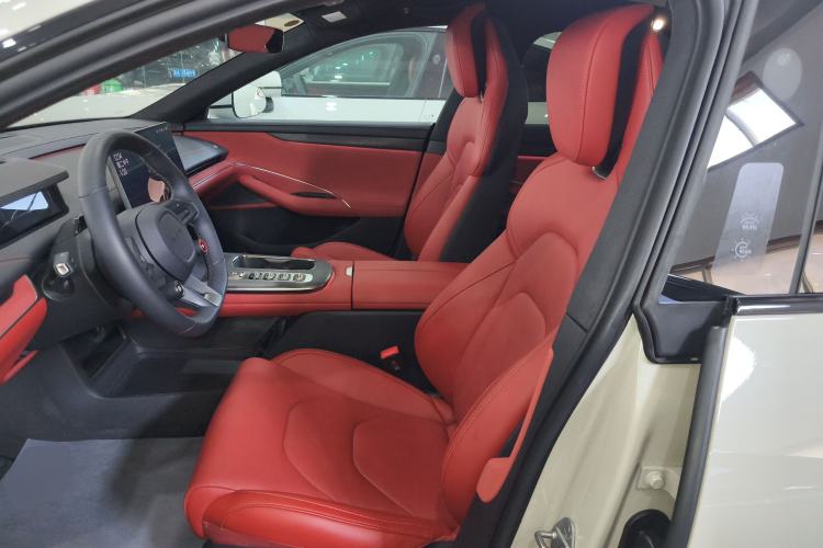 Used  SU7 2024 Four-Wheel Drive Ultra-Long Range Advanced Intelligent Driving Max Edition
