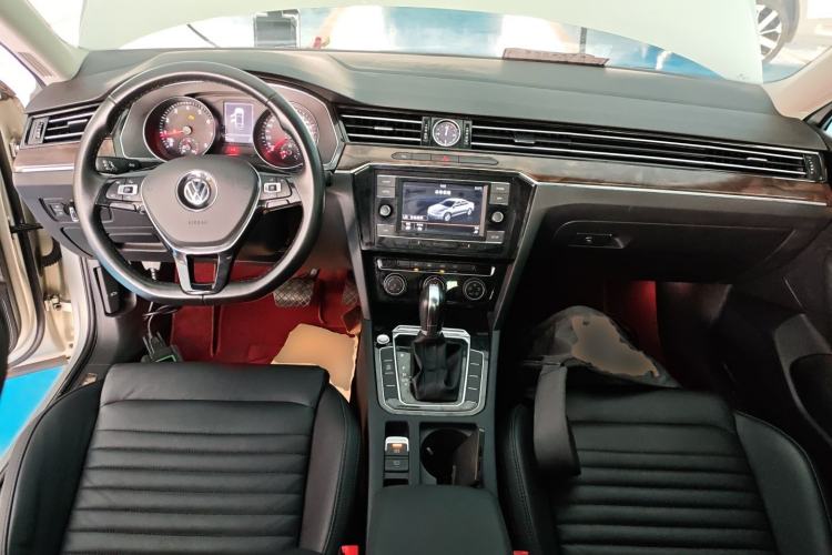 Used Volkswagen Magotan 2019 330TSI DSG Leading Model China VI Standard