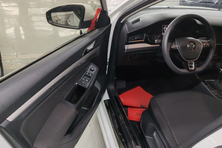 Used Volkswagen Bora 2019 1.5L Automatic Fashion Model