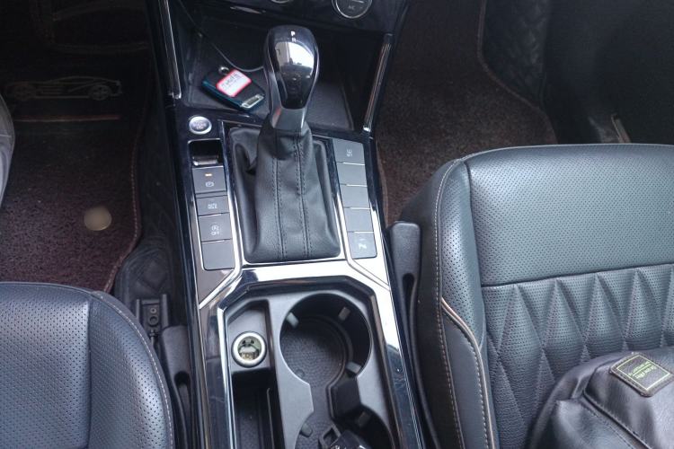 Used Volkswagen Passat 2019 380TSI Luxury Edition China VI Standard
