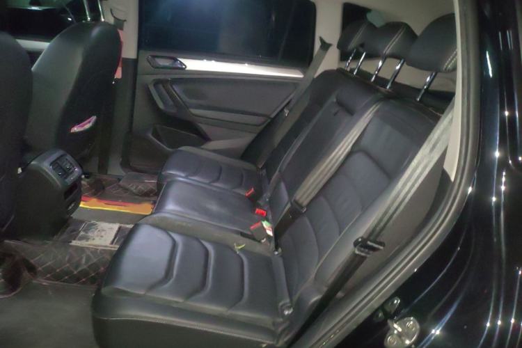 Used Volkswagen Tiguan L 2019 Updated Version 330TSI Automatic Two-Wheel Drive Panoramic Comfort Edition China VI Standard
