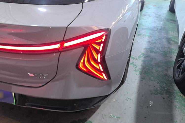 Used Hongqi EH7 2024 690 Pro
