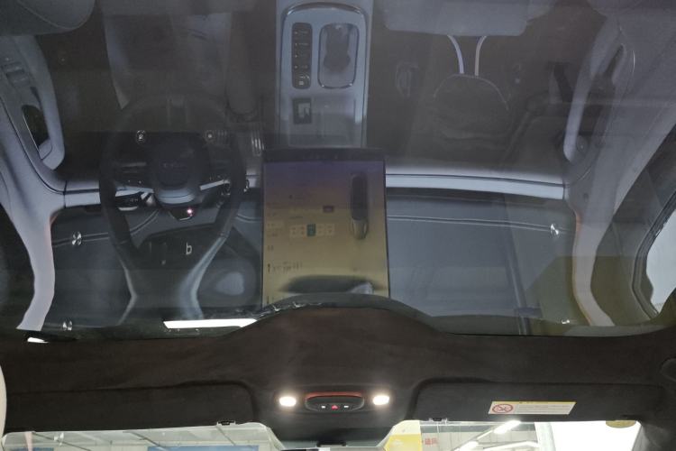 Used  SU7 2024 Four-Wheel Drive Ultra-Long Range Advanced Intelligent Driving Max Edition
