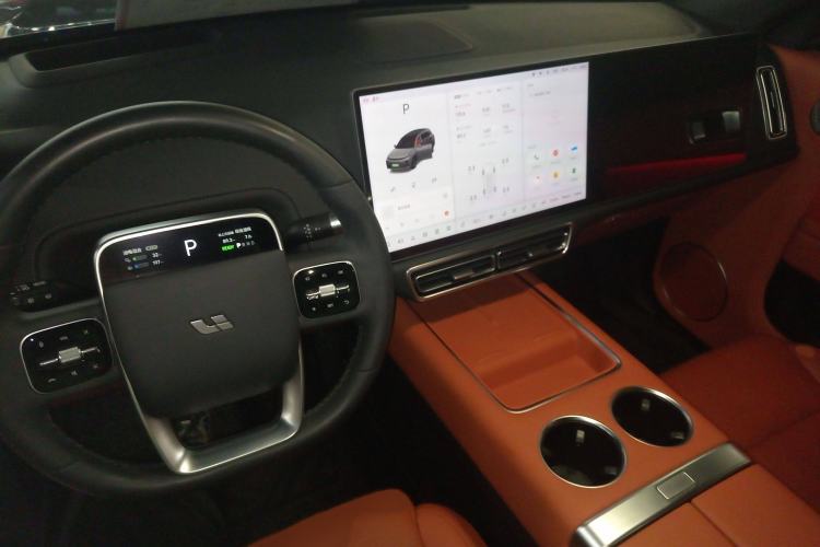 Used Li Auto L7 2023 Air model

