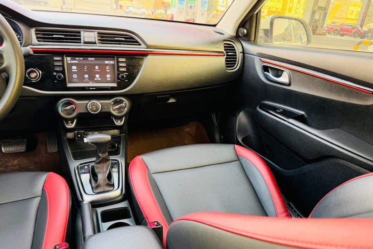 Used Kia KX Cross 2017 1.4L AT GLS
