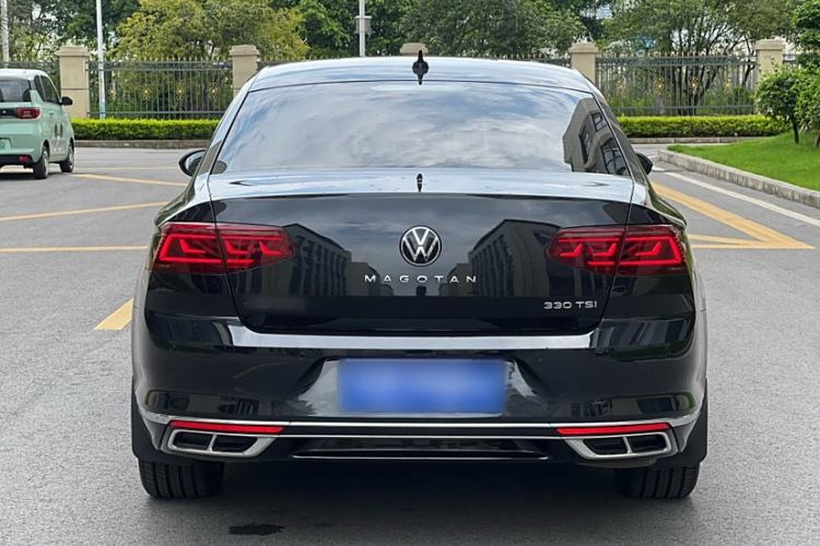 Used Volkswagen Magotan 2023 2 Million Units Limited Edition 330TSI DSG Leading Version
