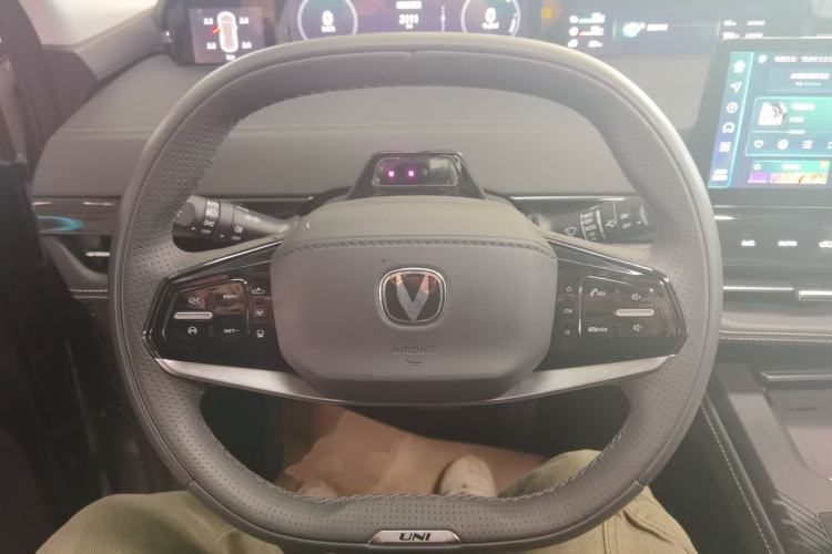 Used Changan UNI-K iDD 2024 ZhiDian iDD 1.5T 135km Smart Leading Model
