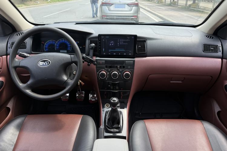 Used BYD F3 2012 Energy-Saving Edition 1.5L Manual Comfort Model
