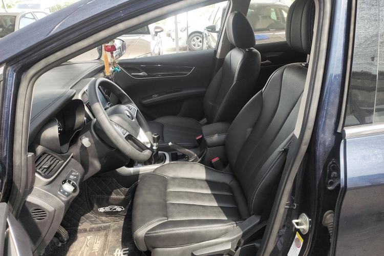 Used BYD Song MAX 2017 1.5T Manual Smart Connect Luxury 7-Seater
