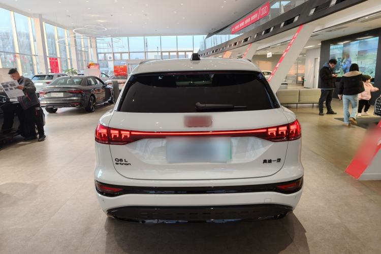 Used Audi Q6L e-tron 2026 First Launch Navigation Edition