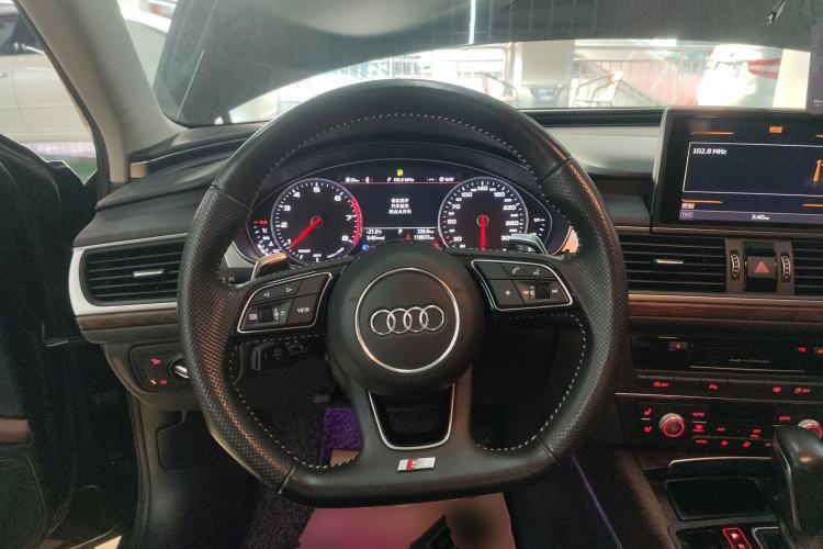 Used Audi A6L 2018 30th Anniversary Edition 45 TFSI quattro Luxury Model
