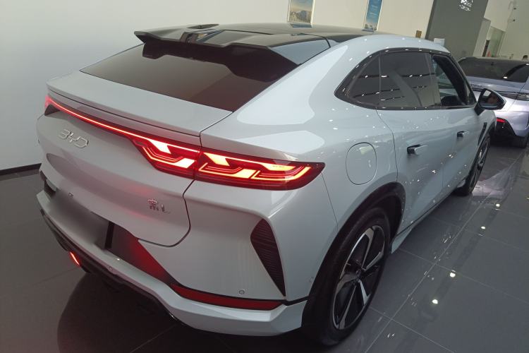 Used BYD Song L EV 2024 662 km Excellence Version
