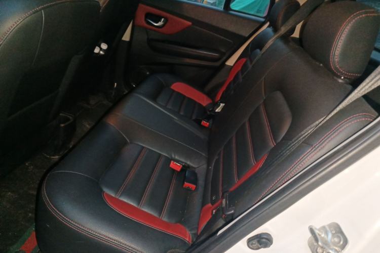 Used Haval H1 2016 Blue Label 1.5L AMT Luxury Model
