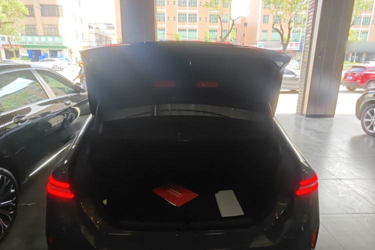 Used BMW 5 Series 2024 530Li Luxury Edition M Sport Package
