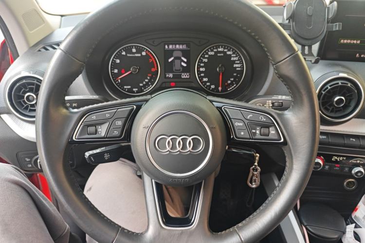 Used Audi Q2L 2018 35 TFSI Fashion Elegant Version China V
