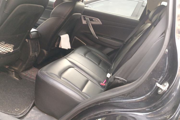 Used Geely Auto Emgrand X7 Sport 2016 2.0L Manual Smart Connect Version
