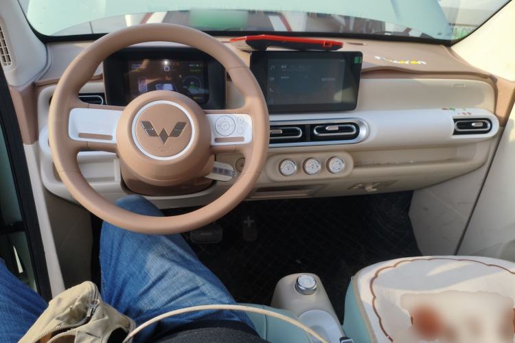 Used Wuling Hongguang MINIEV 2024 3rd Generation 215km Advanced Version