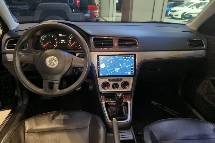 Used Volkswagen Lavida 2013 Restyled Classic 1.6L Manual Comfort Edition
