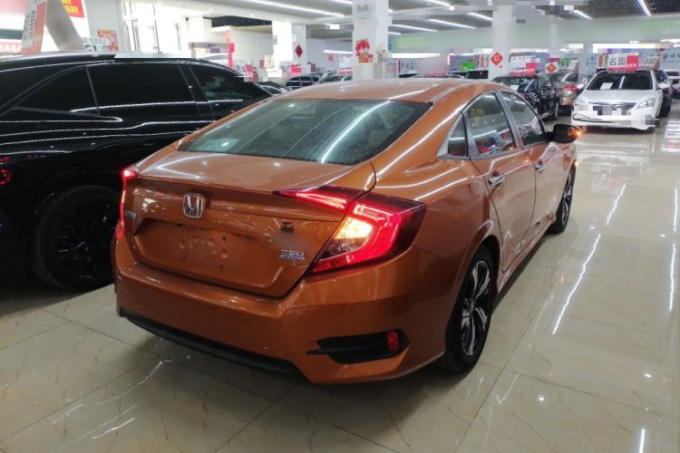 Used Honda Civic 2016 220TURBO CVT Prestige Edition
