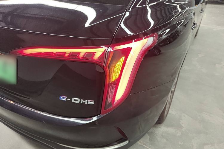 Used Hongqi E-QM5 2022 431 km Charge & Enjoy Edition
