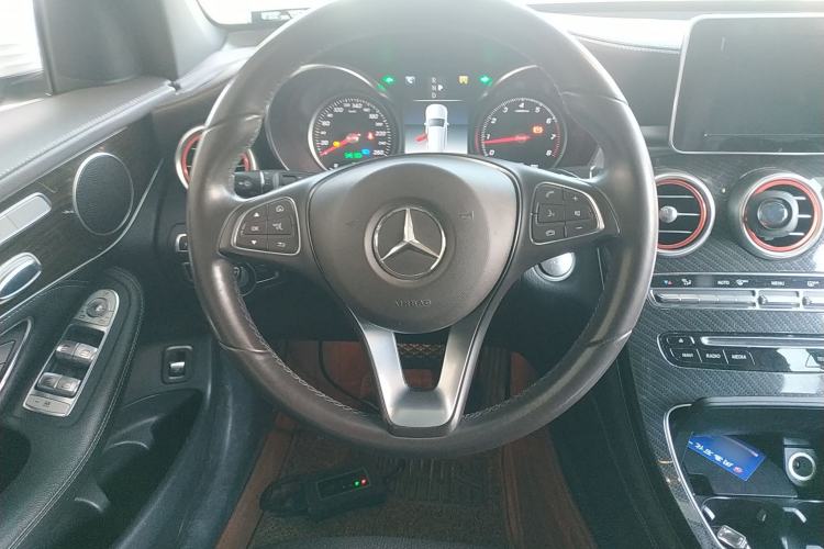 Used Mercedes-Benz GLC 2018 GLC 260 4MATIC Luxury Model