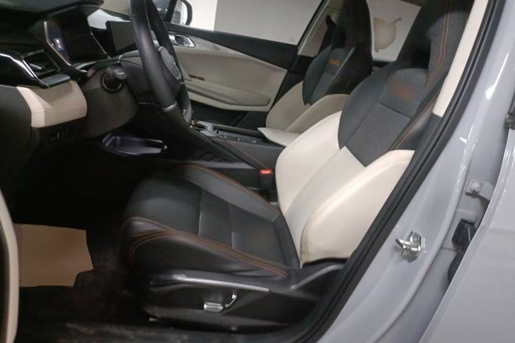 Used Lynk & Co 06 EM-P 2023 1.5T Remix PHEV Pro