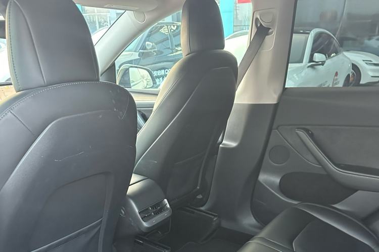 Used Tesla Model Y 2022 Rear-Wheel-Drive Version
