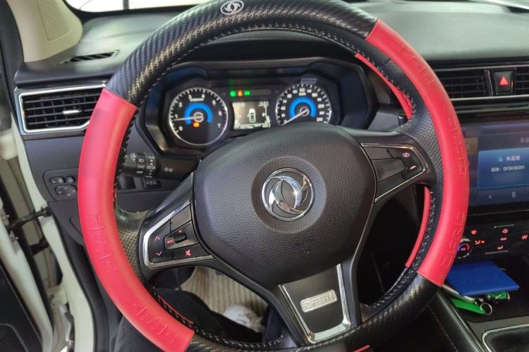 Used Dongfeng Fengon 580 2016 1.5T Manual Luxury Version