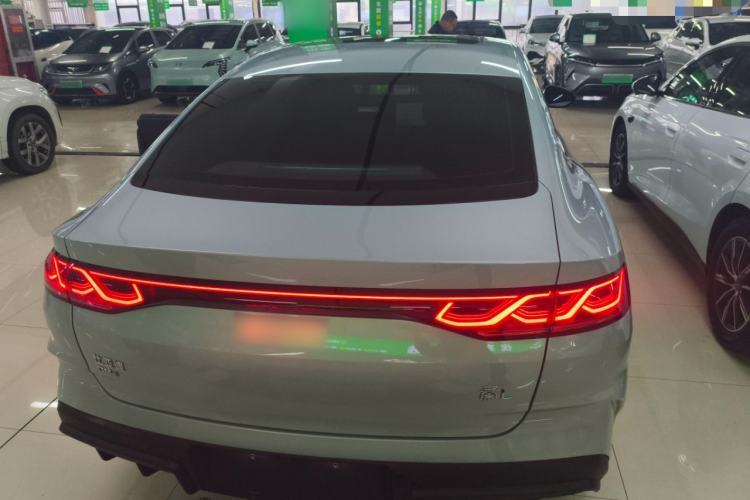 Used BYD Qin L 2024 DM-i 120KM Leading Model
