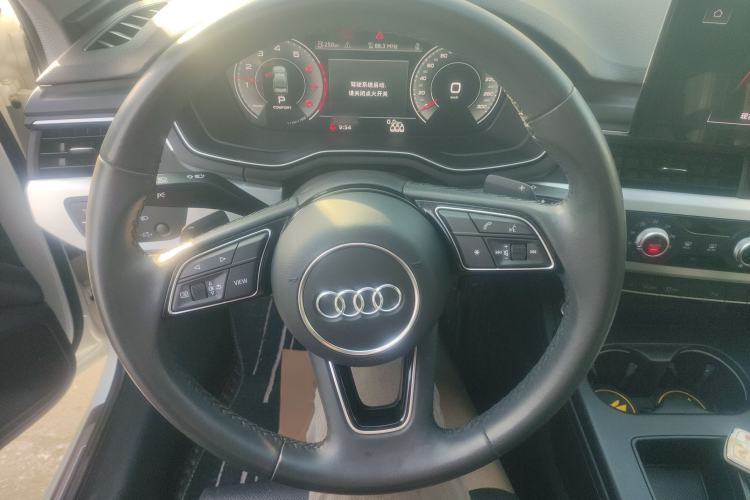 Used Audi A4L 2022 40 TFSI Fashion Dynamic Model
