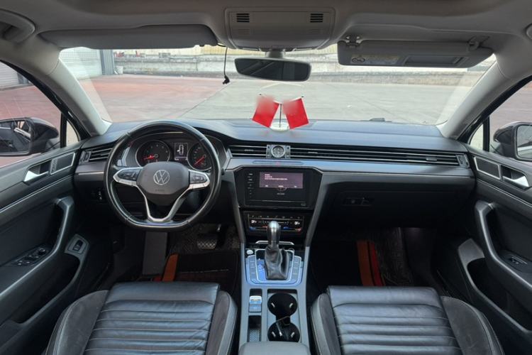 Used Volkswagen Magotan 2020 330TSI DSG Leading Model
