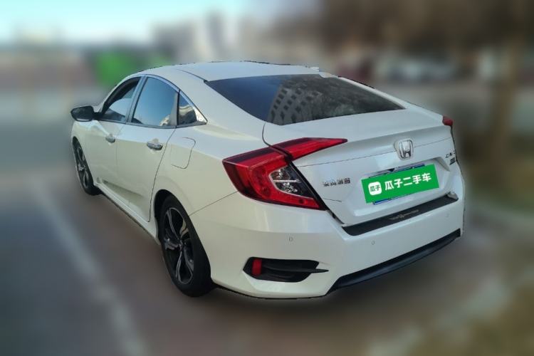 Used Honda Civic 2016 220TURBO CVT Prestige Edition
