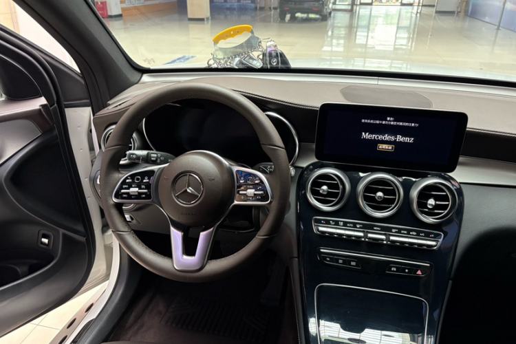 Used Mercedes-Benz GLC 2021 GLC 260 L 4MATIC Dynamic Edition
