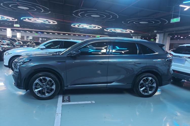 Used Changan CS75 PLUS 2025 4th Generation 1.5T New Blue Whale Smart Luxury Edition
