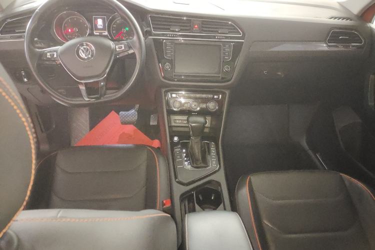 Used Volkswagen Tiguan L 2018 330TSI Automatic Two-Wheel Drive Flagship Edition
