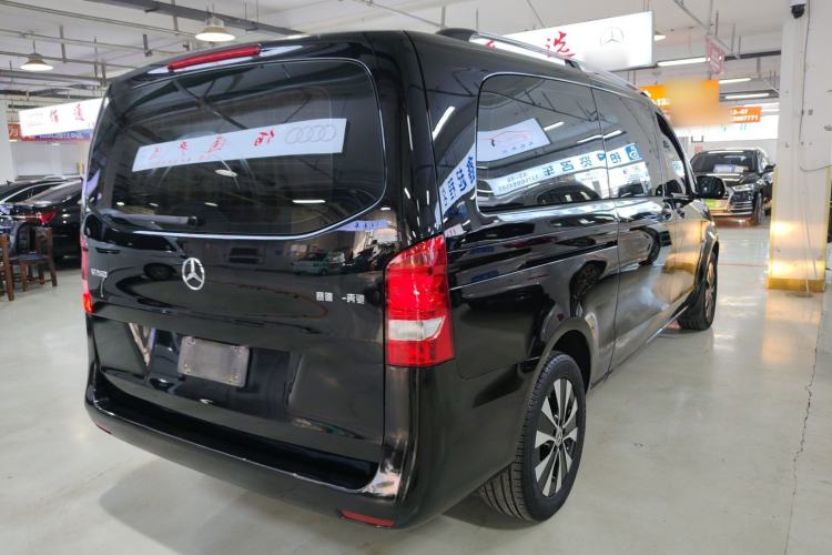 Used Mercedes-Benz Vito 2018 2.0T Elite Version 7 Seats China VI Emission Standard
